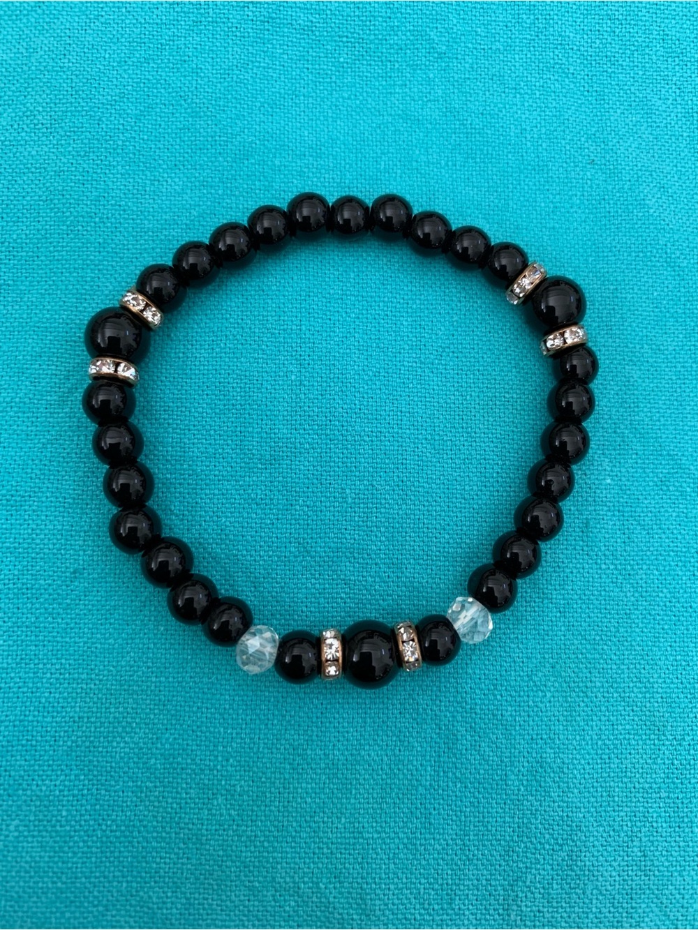 Black and crystal beads bracelet